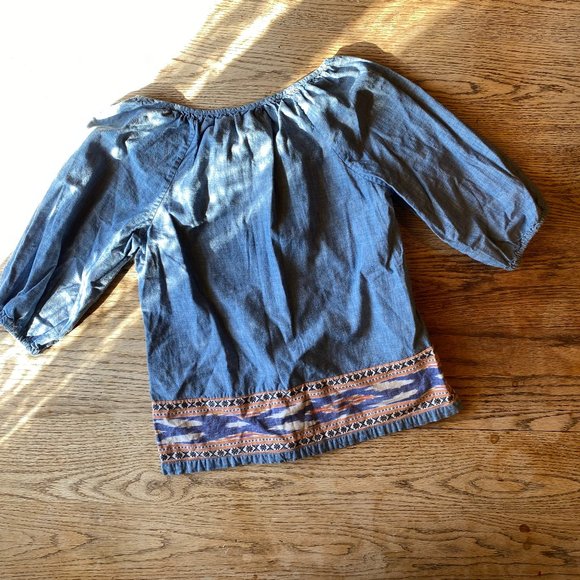 Boho southwest embroidered chambray top sz S - Picture 7 of 7